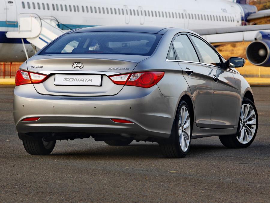  Hyundai Sonata 2010 года  (ZA) (фото 10 из 16)